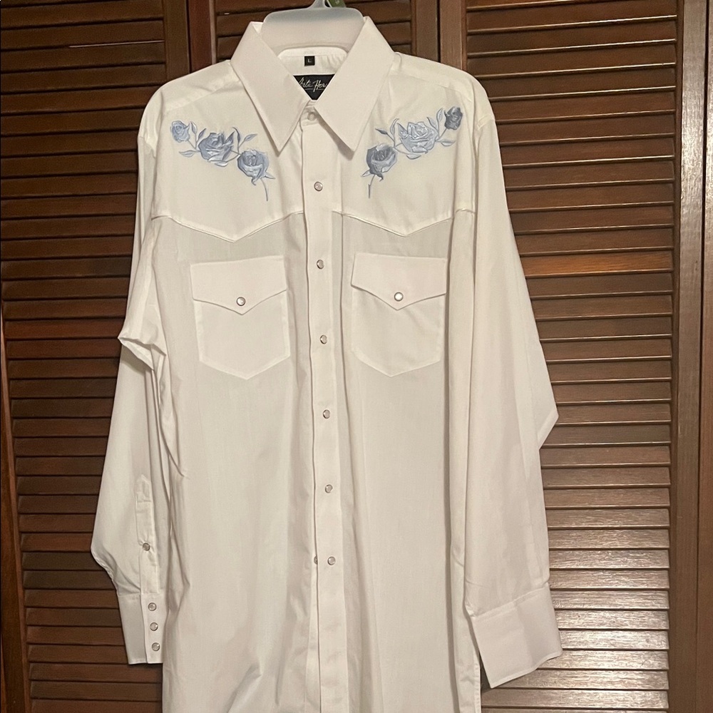 White Horse Western Shirt with Blue Embroidery Pearl snap crisp and clean new